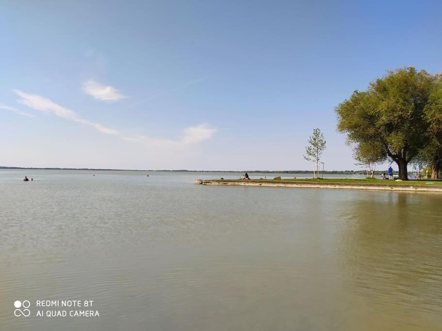 Flora House 3 Minutes From Lake Balaton Keszthely Exterior foto